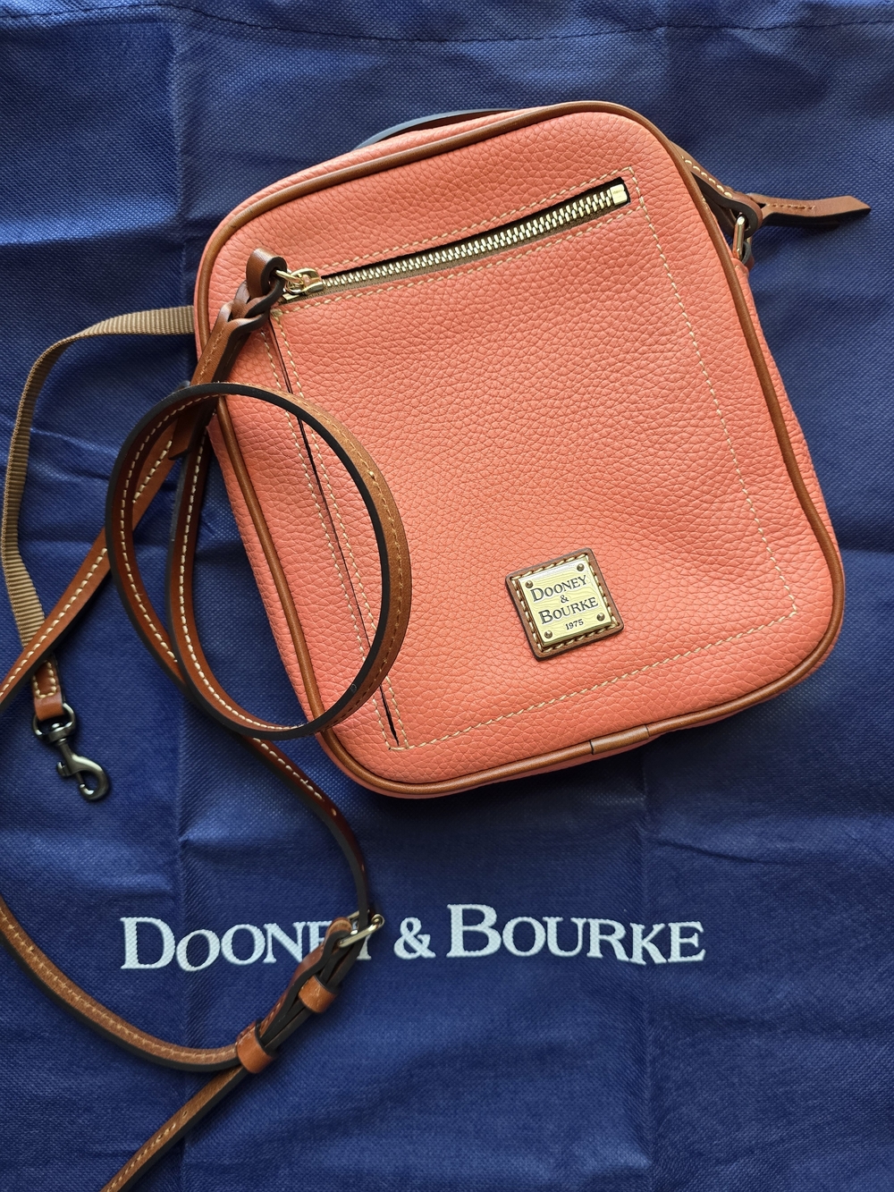 Dooney&Burke Leather Crossbody Bag in Coral Pink